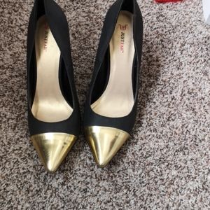 Justfab size 9 heels